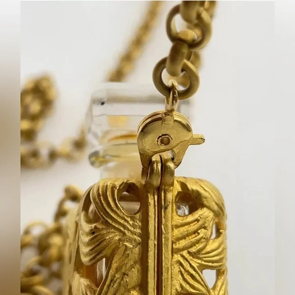 CHANEL Vintage Necklace No.5 Perfume Gold Necklace W/original Box - Picture 7 of 13